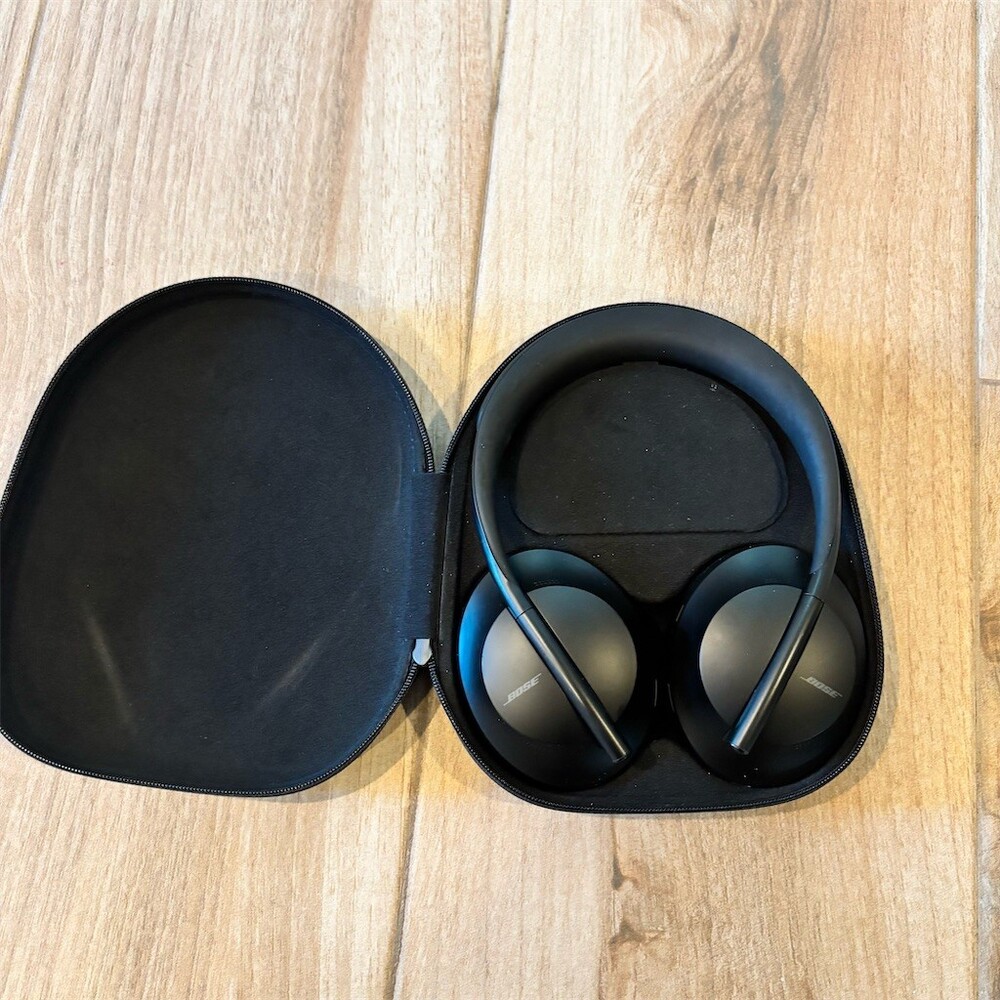 Bose Noise Cancelling Headphones 700 Wireless Bluetooth Over-Ear Black